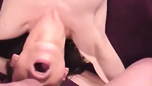 Süper sevimli genç kızın ilk üçlü seksi
