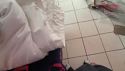 Wir wurden fast entdeckt! Ich habe jeden tag sex mit der ehefrau des nachbarn