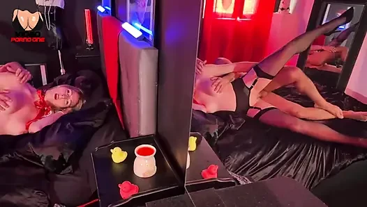 MILF Cheats on Her Husband with a Stranger in a Love Room
