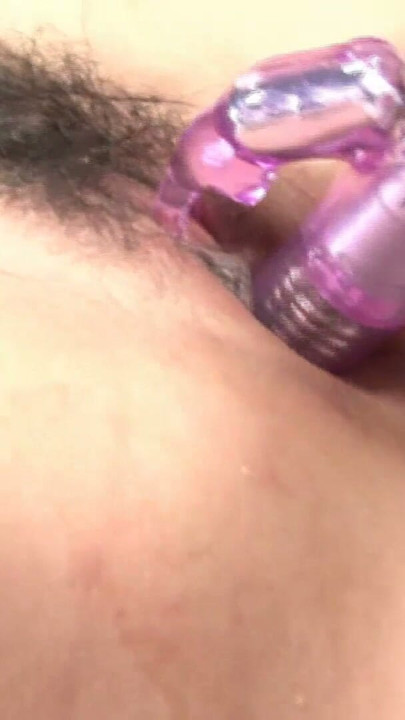 Behaarte Asiatische Milf hat multiple Orgasmen | Clip 3