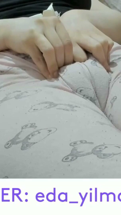 CAMEL TOE- PUFFED PUSSY- SWOLLEN PUSSY- BIG PUSSY- TURKISH MILF- TURKISH PORN- PAJAMAS | Clip 1