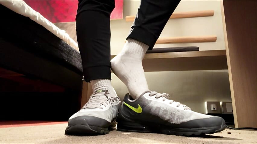 SNEAX ADDICT