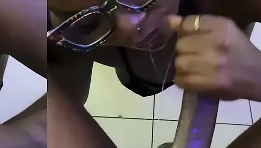 Der blowjob, den ich meinem mann gegeben habe, der meine muschi verschiebt,