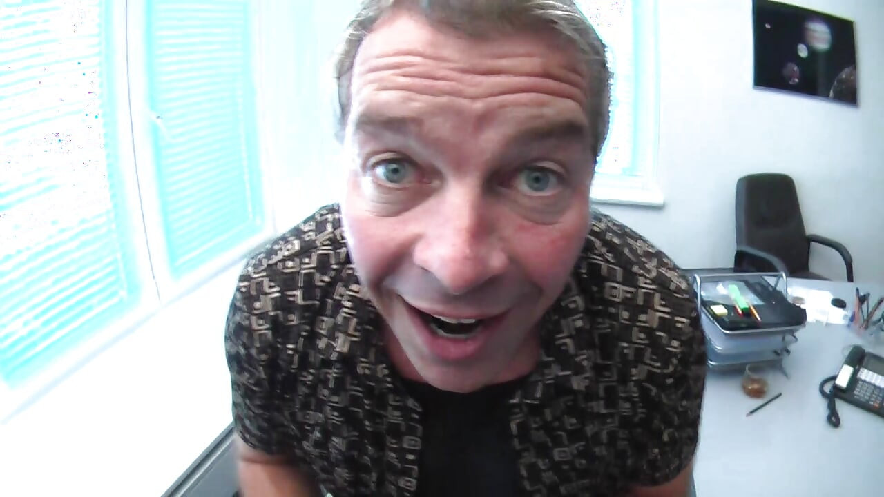 Sex Therapist Sucks Cock with Passionate Hunger