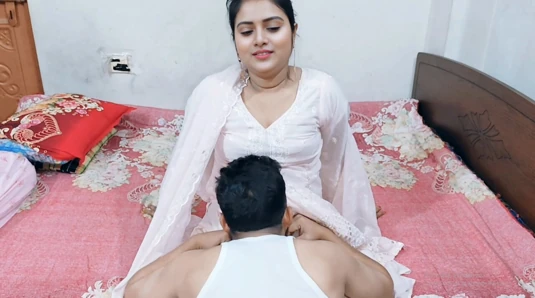 Aku pergi berkeliling dengan pacarku. Aku ngentot memeknya pakai biryani kachchi dan ngentot memeknya habis-habisan Part_01 (video lengkap bahasa bangla)