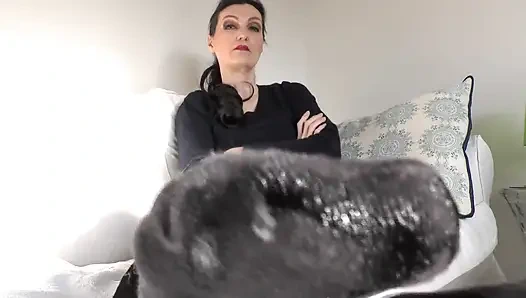 Sahibinin dölünü yala! Çorap aşkını göster! Lady Victoria Valente