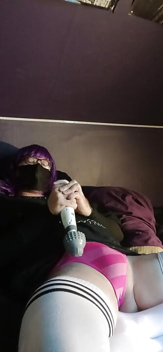 vibrator masturbation and cumming through panties with Raven LeTrap