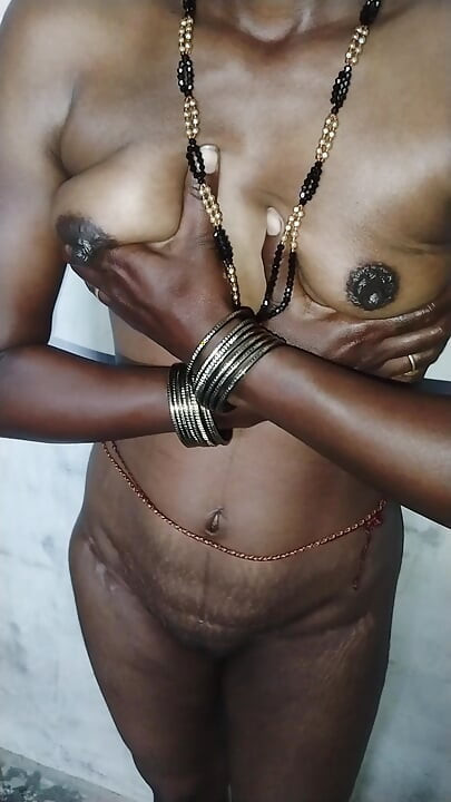 Bathing 🧼 show pussy fingered