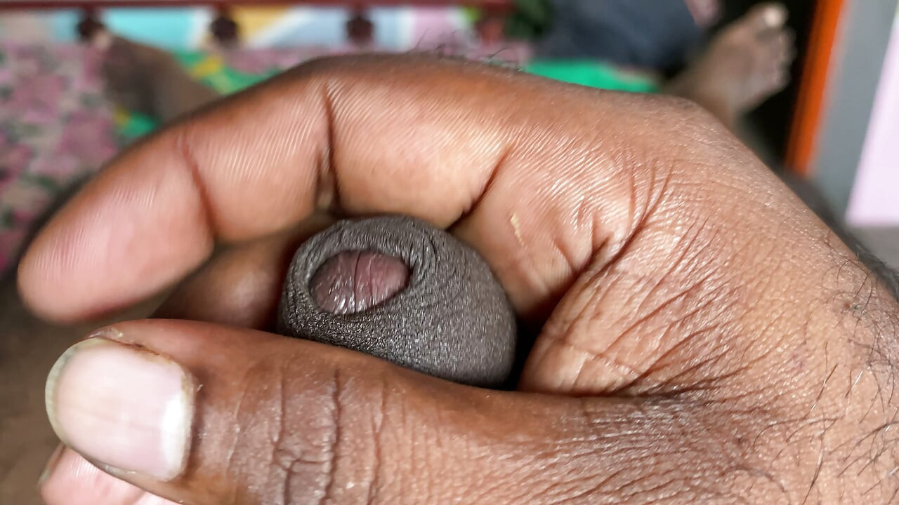 тамільський хлопець мастурбує з домашньою індійською мастурбацією хлопця