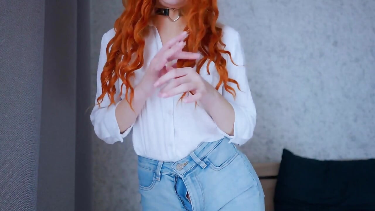 Futa üvey anne üvey oğlu için büyük yarağı sıvazlıyor! Tabu