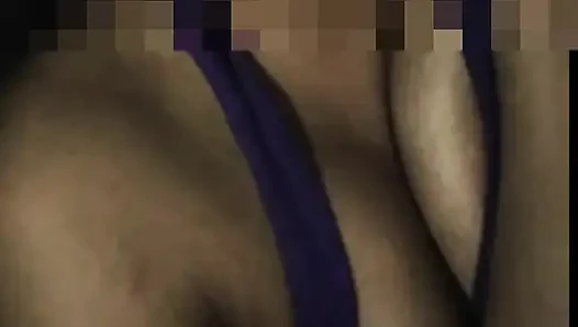Panggilan video dengan orang asing
