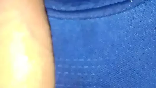 Süt dolu büyük penisli genç Kolombiyalı porno