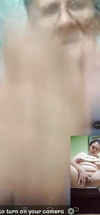 Karım assy'nin banyo sonrası karşılıklı video call seks