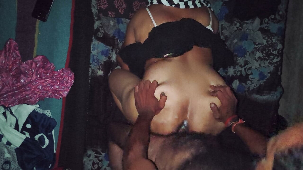 Pati patni ki nangi chudai