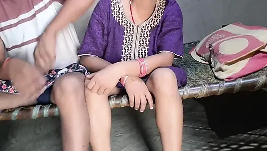 Azgın hintli kadın anal sikişiyor