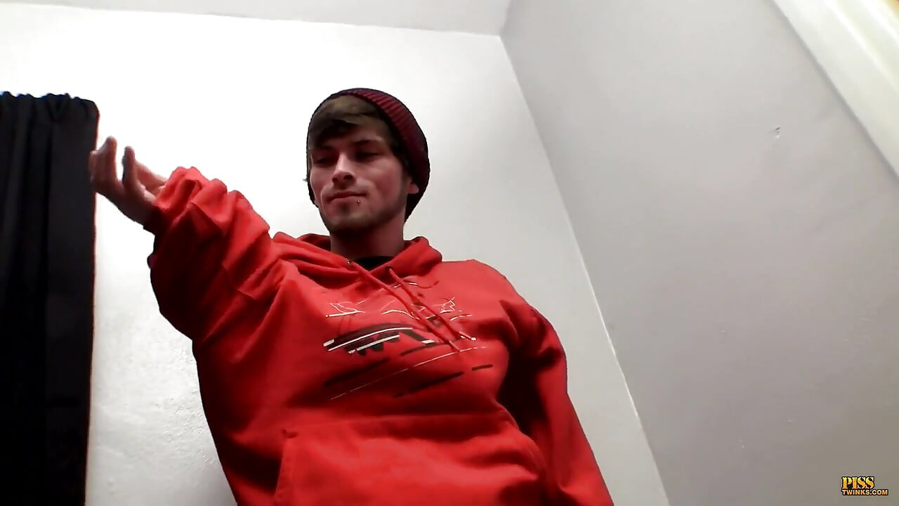Horny stroke & piss show