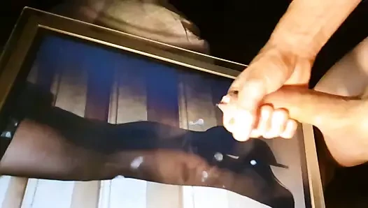 Lena seksi bacaklar boşalmak haraç yavaş mo 9.6.2020
