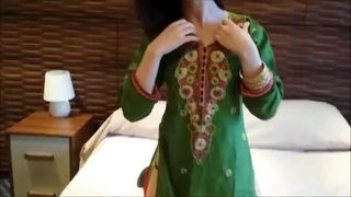 Desi Pakistani bhabhi , jugad ,