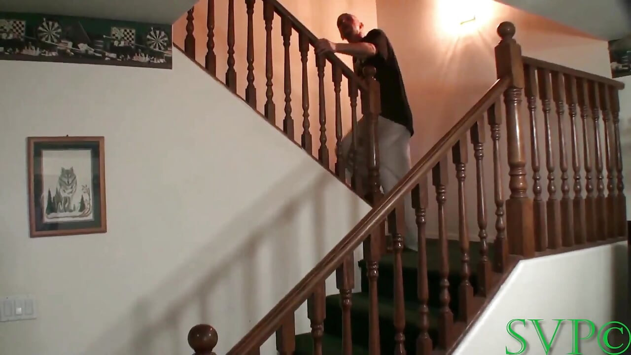 Prošlo je dosta vremena otkako je ova MILF imala kurac u guzicu