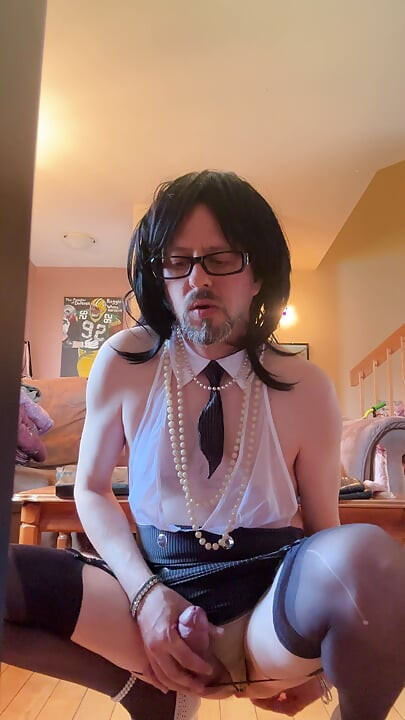 Clemence Dior presents: Boss Clemence 3: Small, quick at lunchtime!