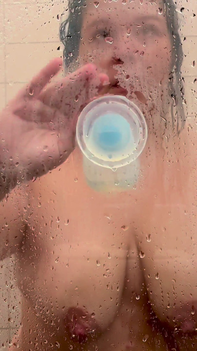 Chubby Step-stepmom Shower Time