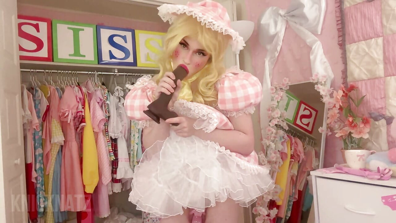Crossdressing Sissy Fag Slut Wants a Daddy