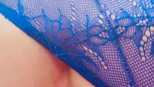 Nyepong dan ngentot dildo ukuran raksasa