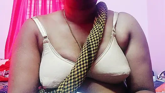 Mohini Bhabhi  with boyfriend caught sex in hotel room