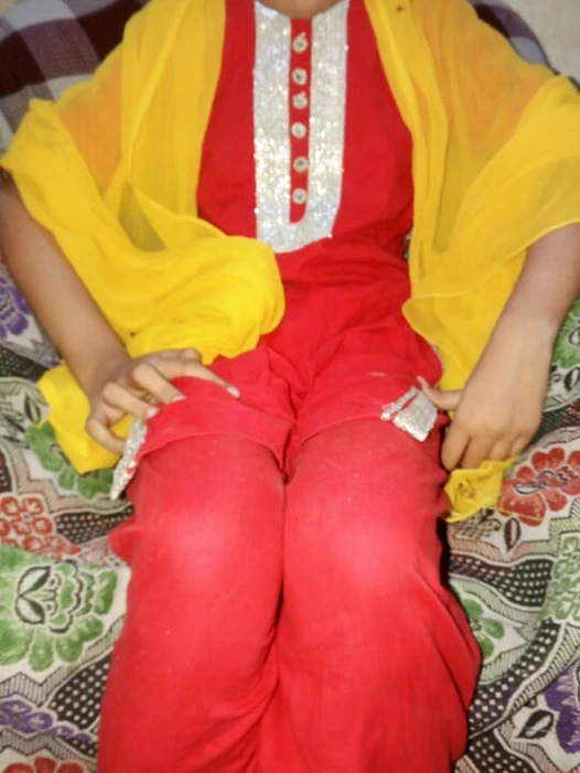 Desi Maal Ko Ghar Pe Bulakar Choda Doggystyle men