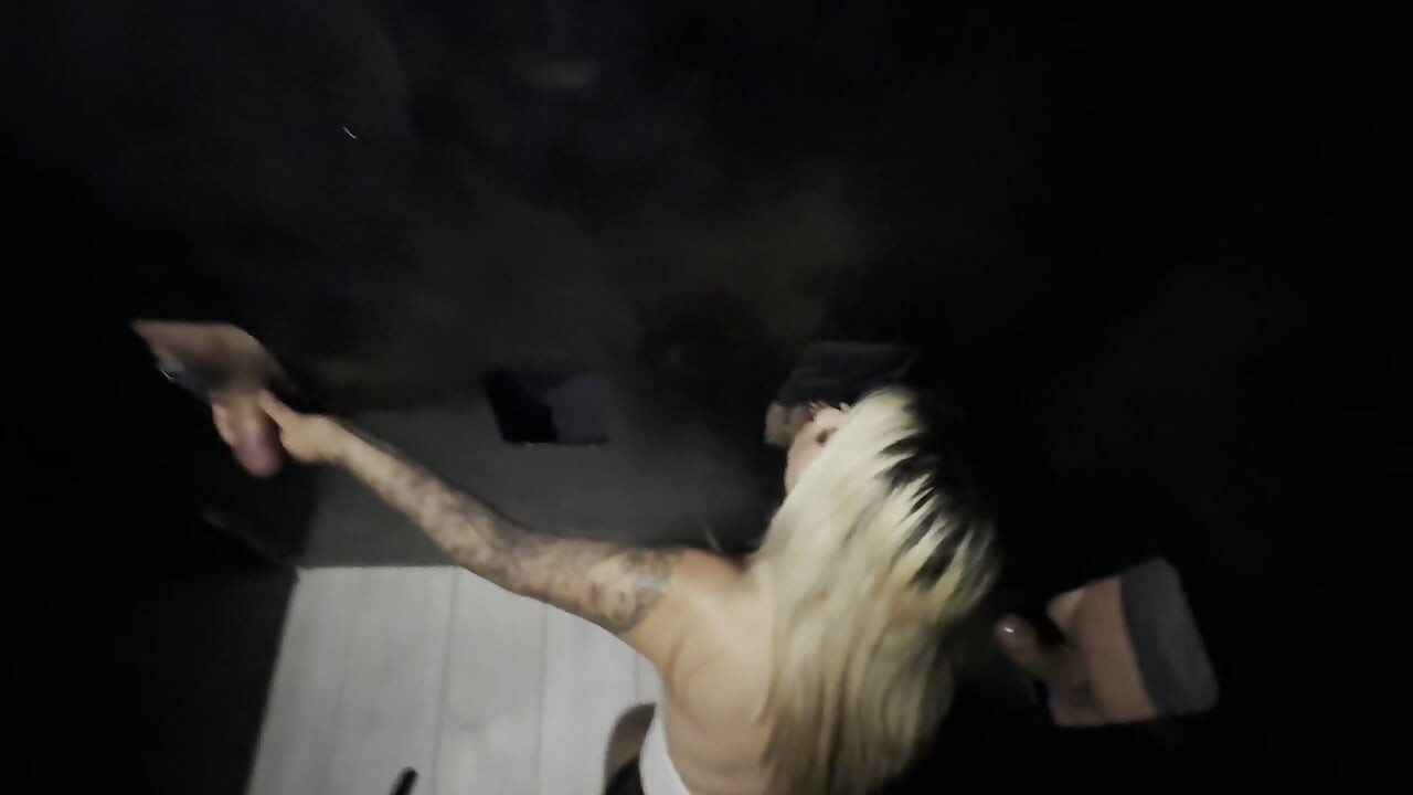GLORY HOLE EATING STRANGERS' CUM
