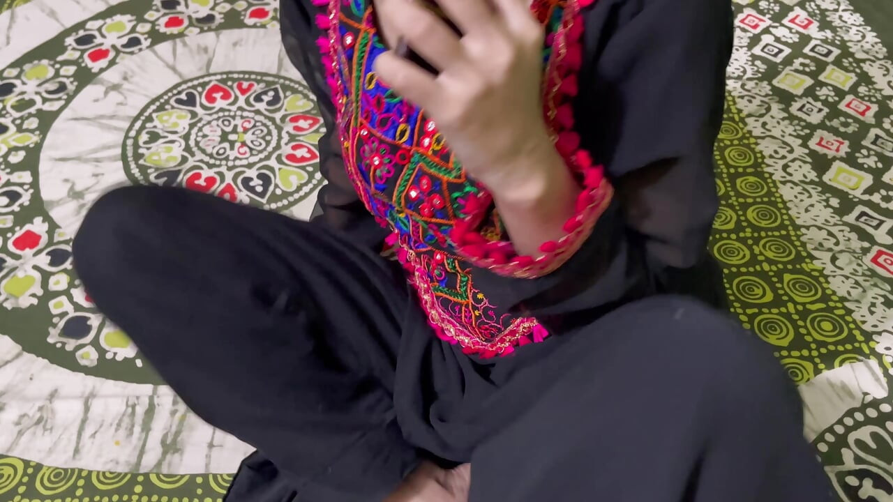 Mi amiga sexy está muy loca hoy por follar