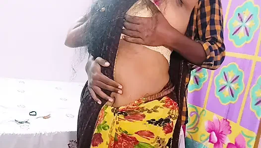 Hintli kadın kocasını sikiyor Telugu edepsizce konuşuyor.