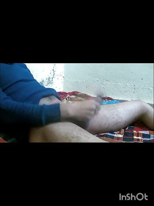 Mai apne mota land ko sahlaya