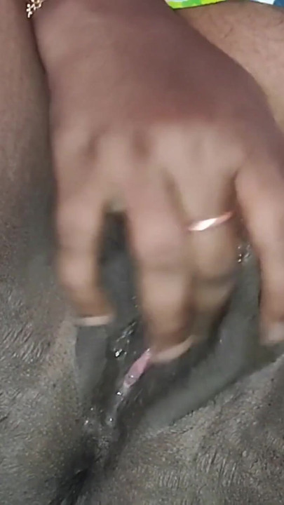 Detik menakjubkan dari "Awek tamil Mallu meleleh video dengan menjolok diri dan memancut mani"