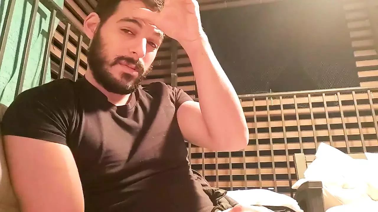 Mírame en cam solo correrse para provocarte