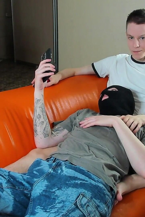 แค่นอนพักและผ่อนคลายกับบัดดี้ของคุณ