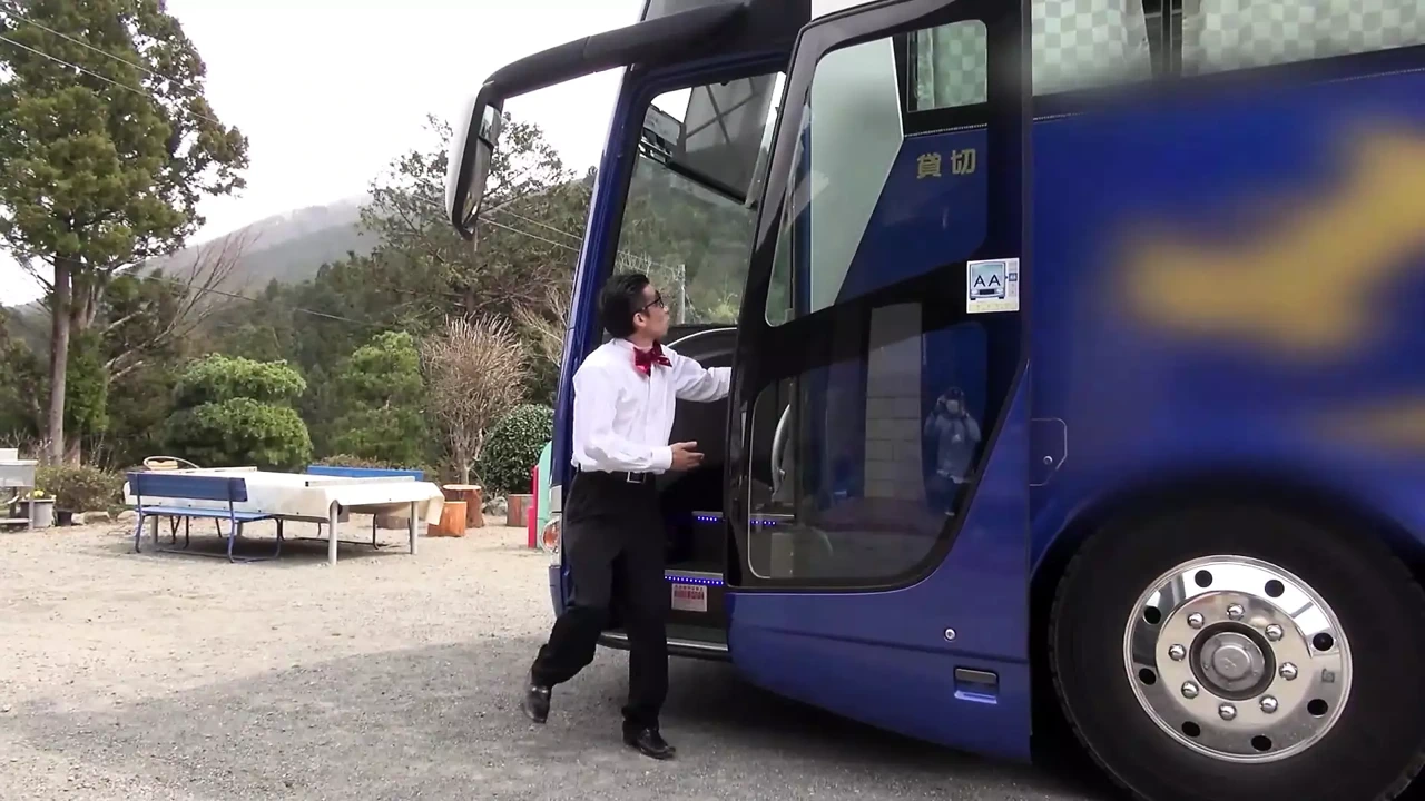 - 日本男人勾引辣妹子