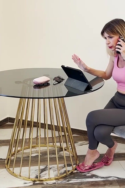 Annoyed Stepaunt Reluctantly Agrees to Host and Help Her Young to Study