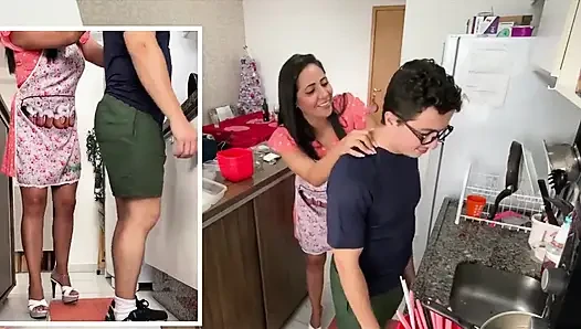 Ateşli orta yaşlı seksi kadın aşçılık öğretmeni ep 1