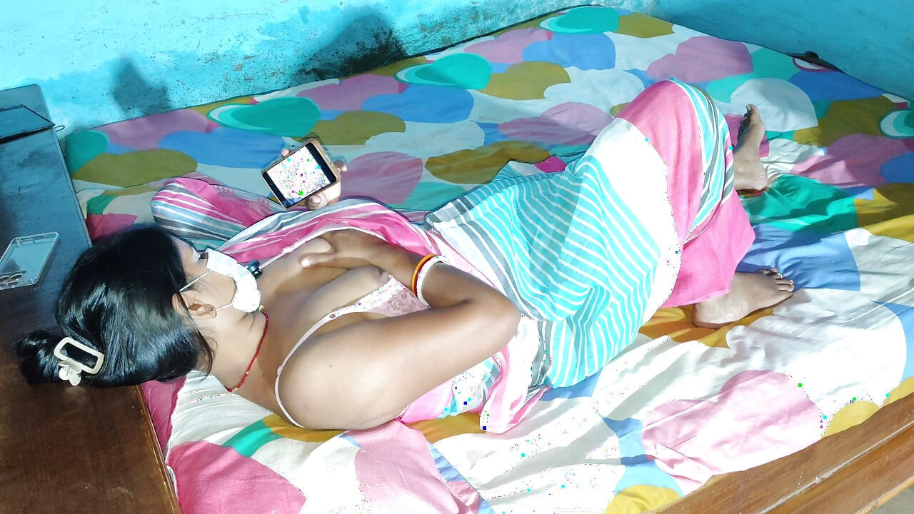 Bhabhi ne phone kar bhulai