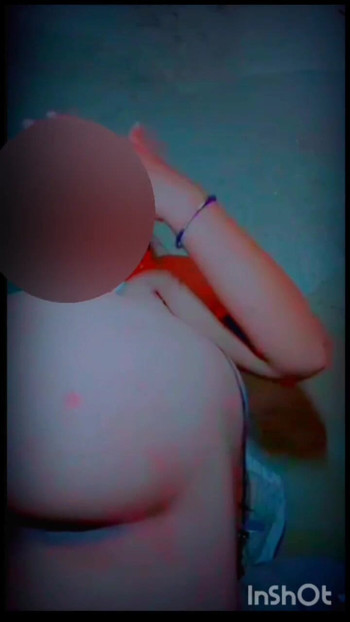 Today, I met my new client and took off her jeans and pants to see the warmth of her pussy. | Clip 1