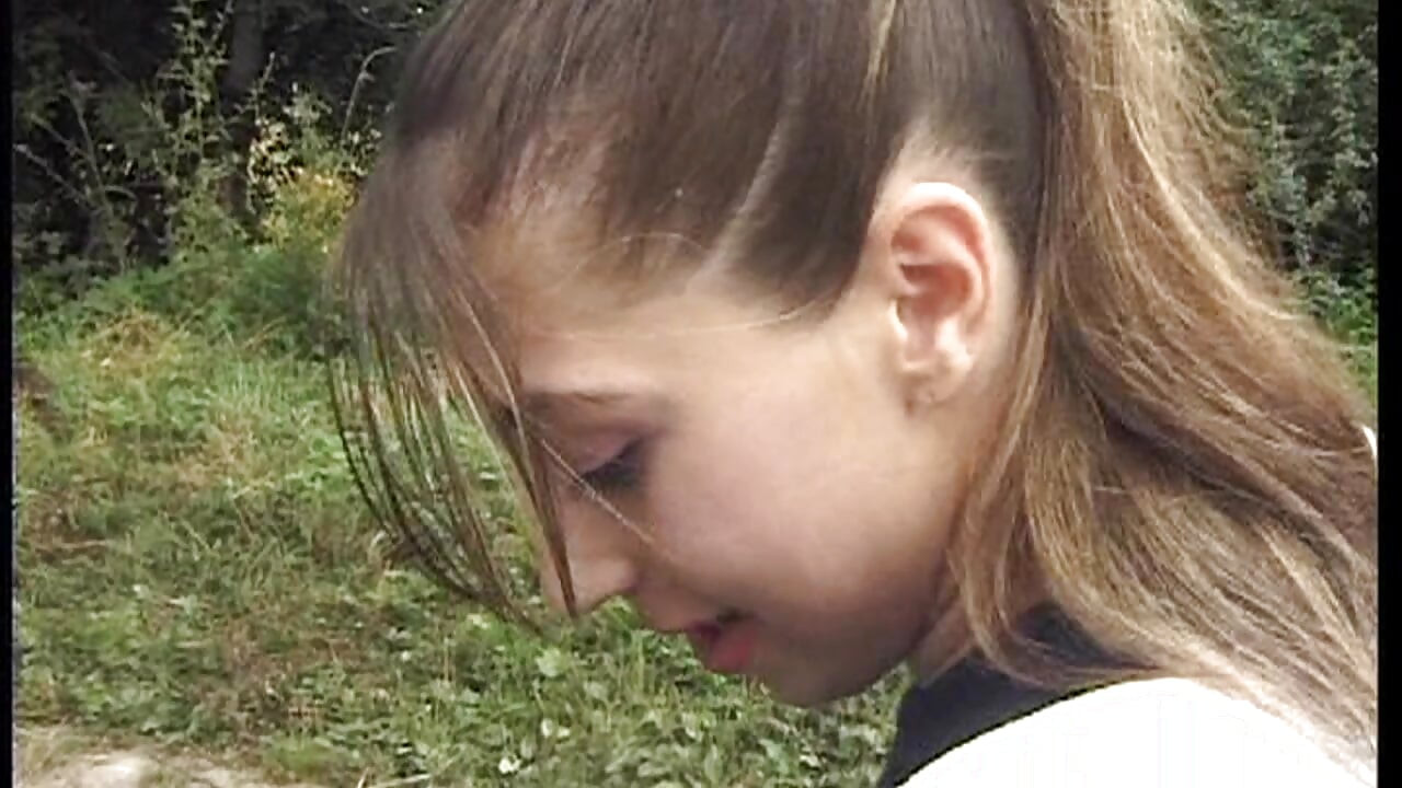 Mature Brunette Dripping Wet in Outdoor Hardcore Romp