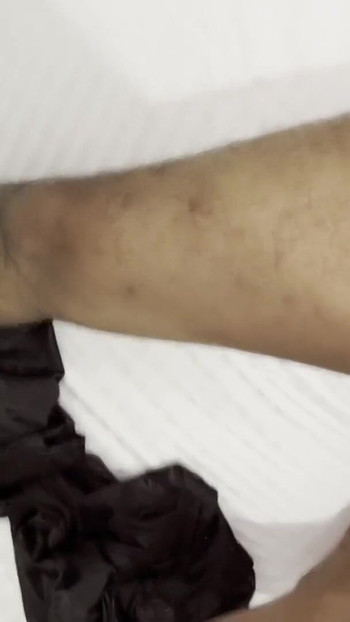 sri lankan mistress foot job and cum on feet hot video | Clip 1