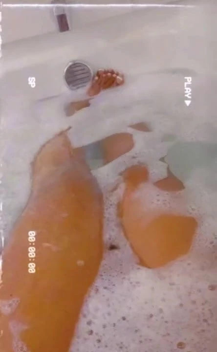 pretty feet