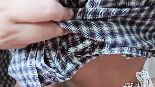 Adik Ipar Berhijab Ngentot di Dalam Mobil dan Kena Crot Dalam Memek - Minokiiko