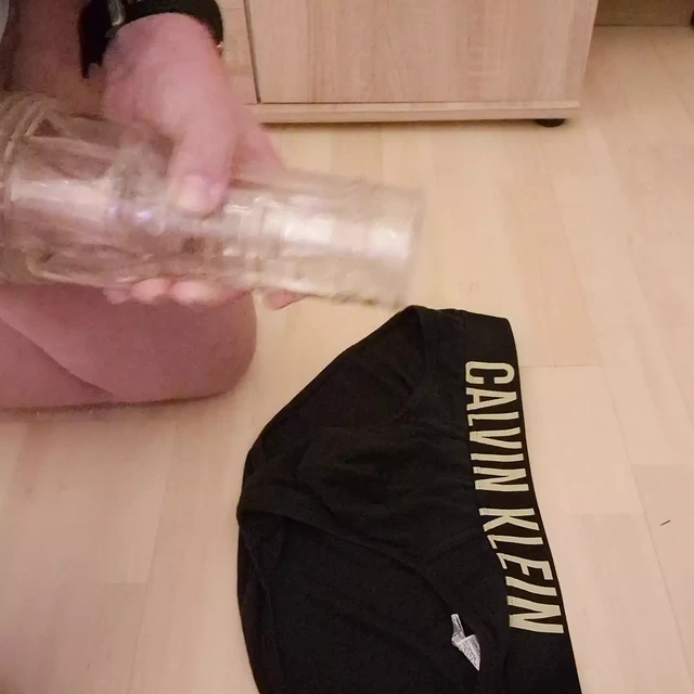 quick cum on my underwear