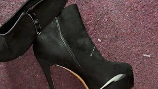 Cum on high heel boots xx