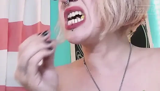Funyun Chomp