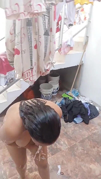 18 year old brunette big saggy tits from New York United States fucking her stepbrother's big dick much time