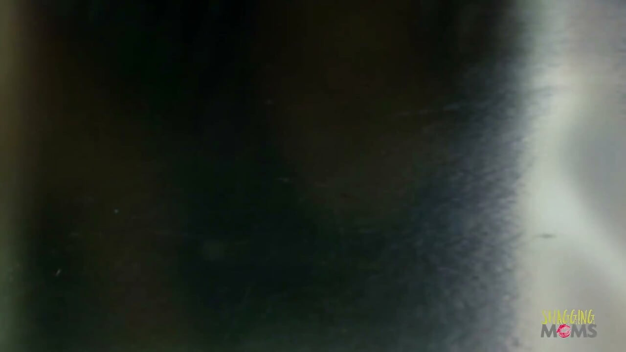 보지를 먹게 만드는 고급 란제리 레이스